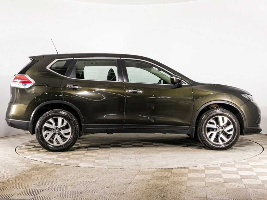 Б/У Ниссан Икс-Трейл 2015 года. Фото: #3