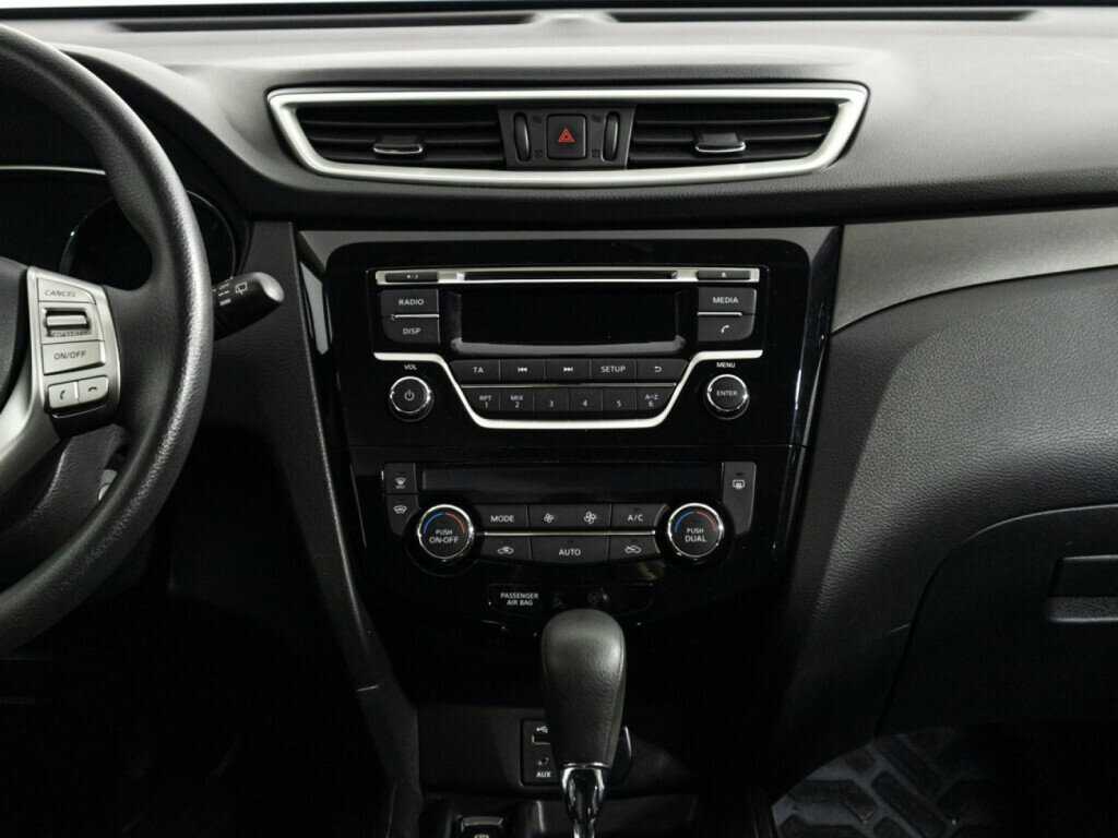 Б/У Ниссан Икс-Трейл 2015 года. Фото: #13