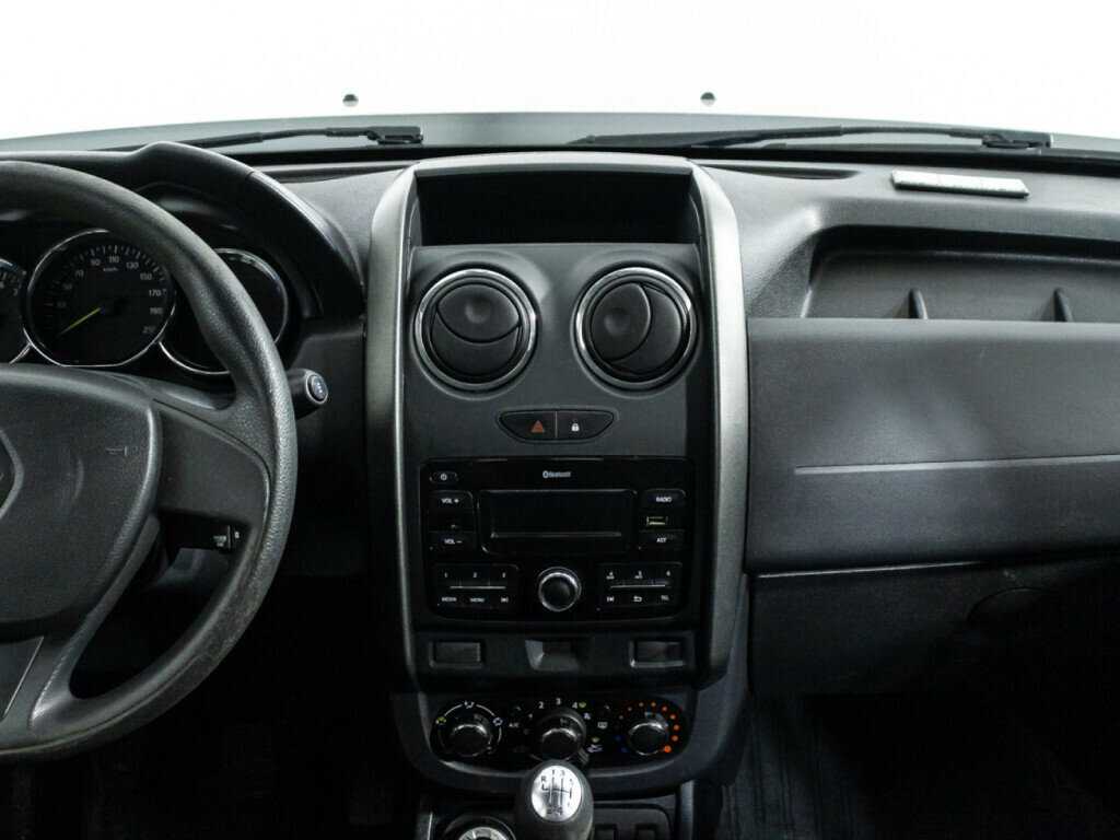 Б/У Рено Дастер 2017 года. Фото: #10