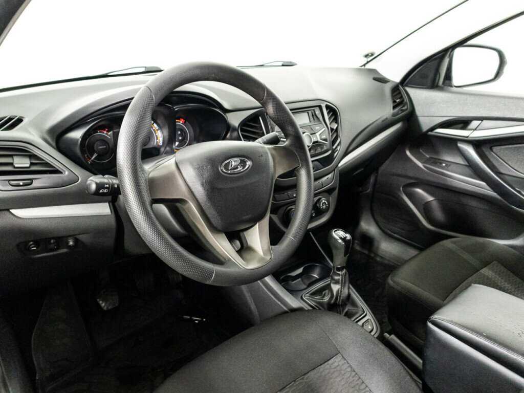 Б/У Лада (ВАЗ) Веста 2017 года. Фото: #10