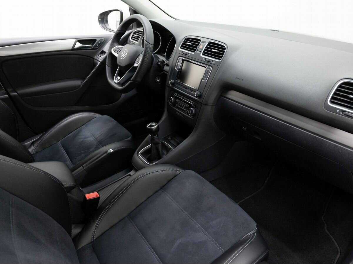 Б/У Фольксваген Гольф 2012 года. Фото: #10