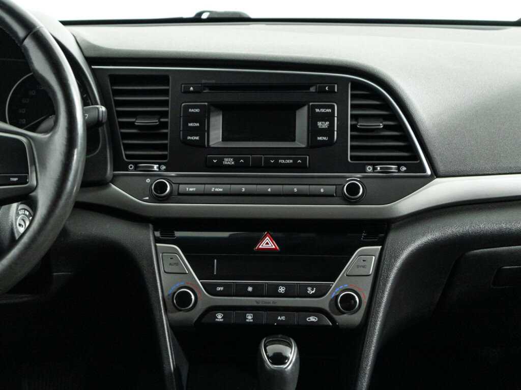 Б/У Хендай Елантра 2017 года. Фото: #13