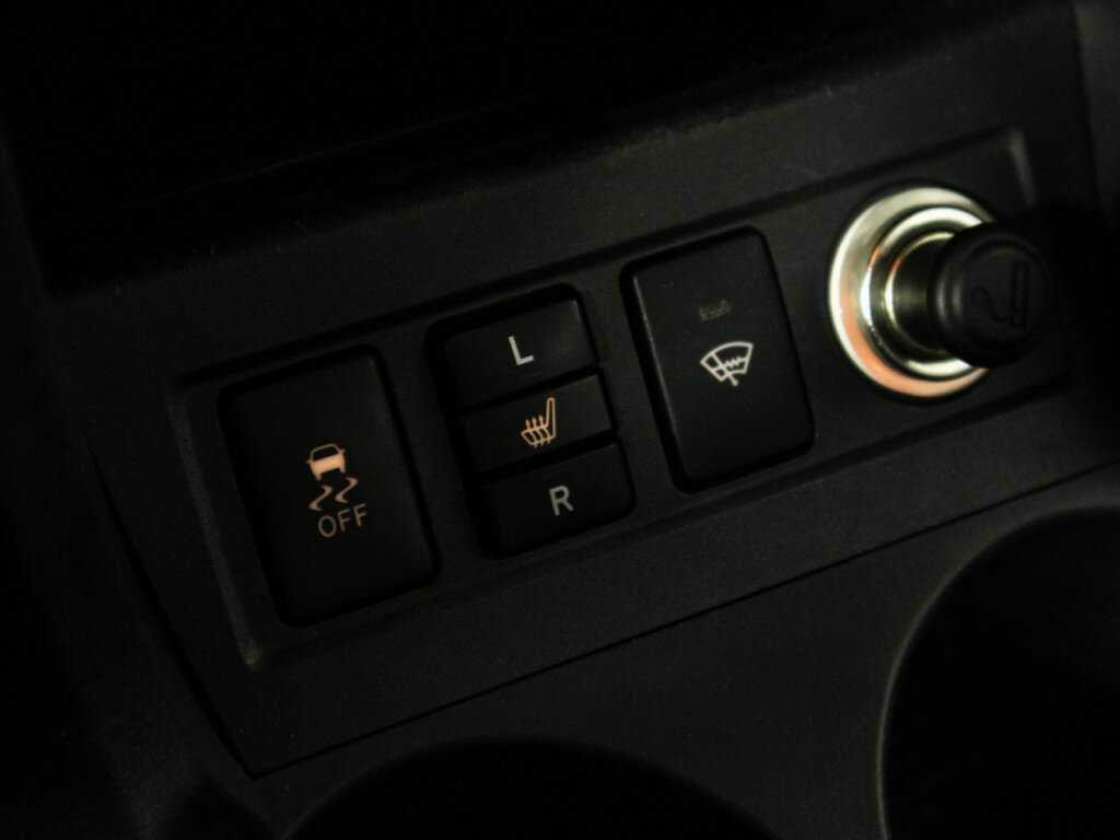 Б/У Тойота Рав4 2012 года. Фото: #17