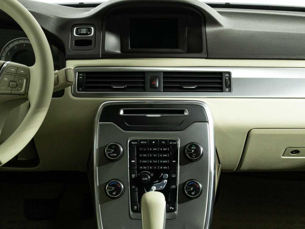 Б/У Вольво С80 2012 года. Фото: #13