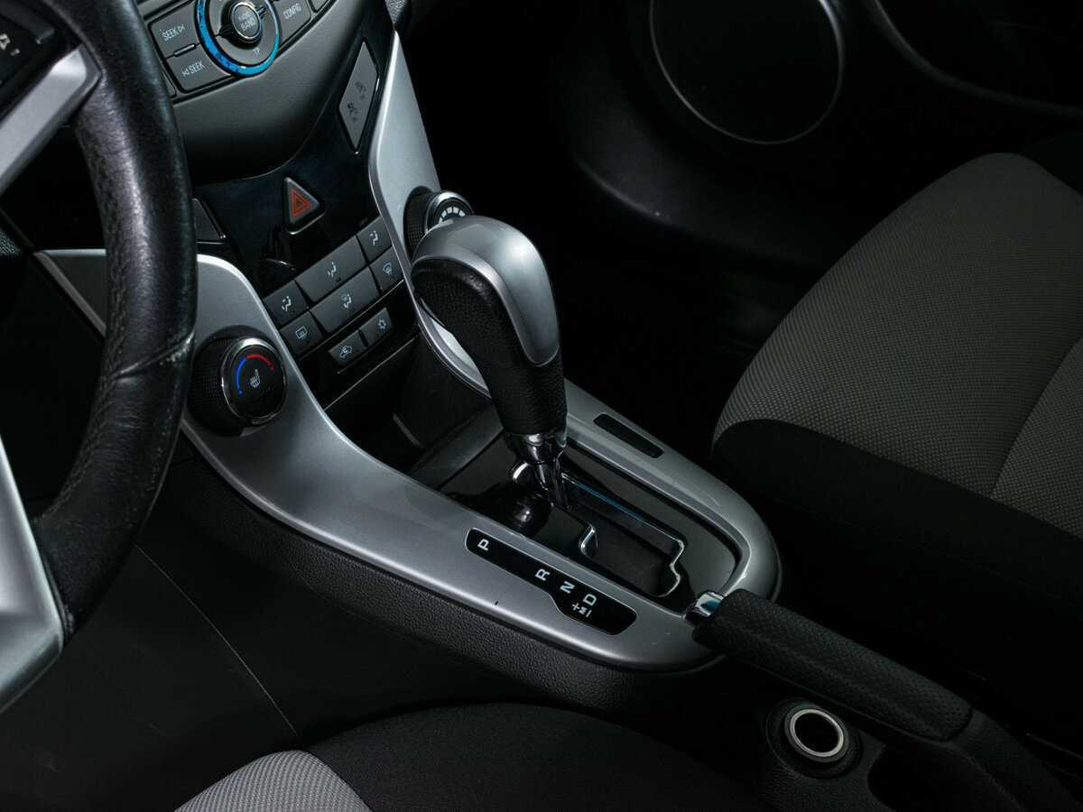 Б/У Шевроле Круз 2013 года. Фото: #11