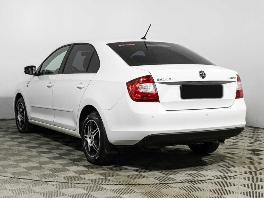 Б/У Шкода Рапид 2016 года. Фото: #6