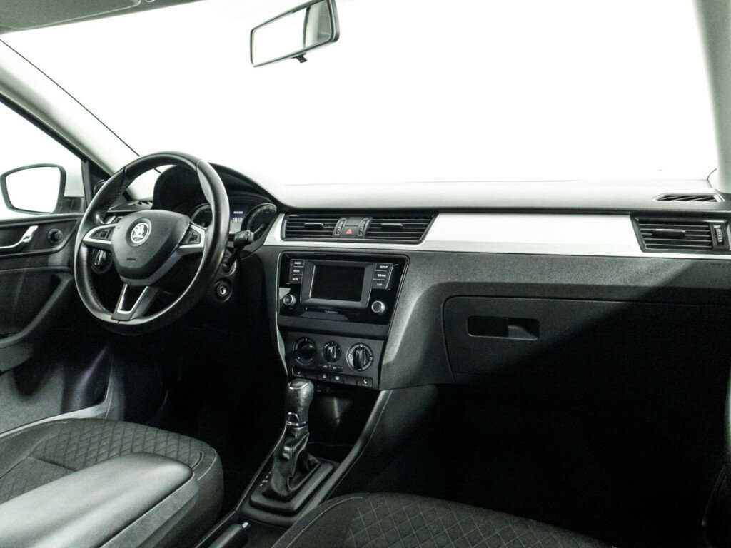 Б/У Шкода Рапид 2016 года. Фото: #8