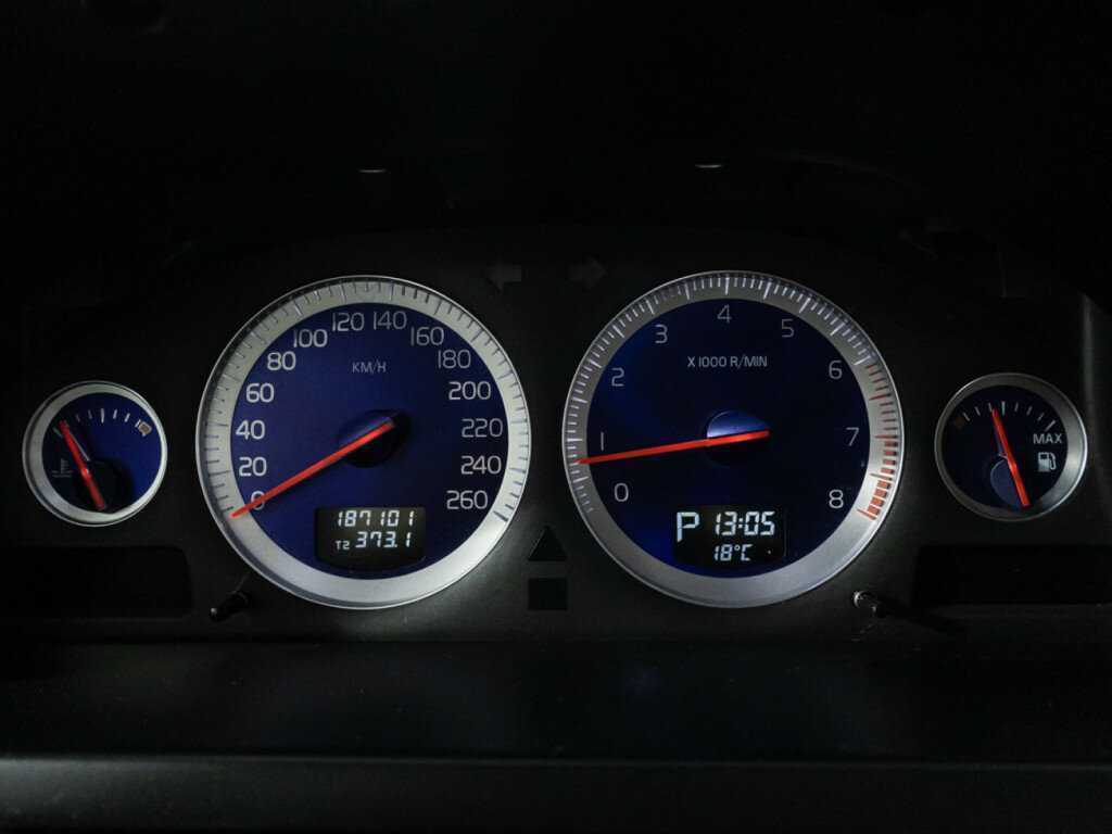 Б/У Вольво ИксЦ90 2012 года. Фото: #11