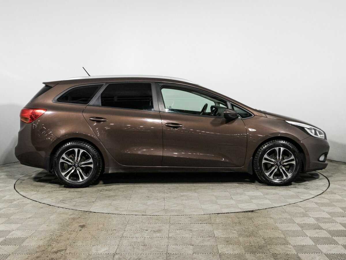 Б/У Киа Сид 2013 года. Фото: #3