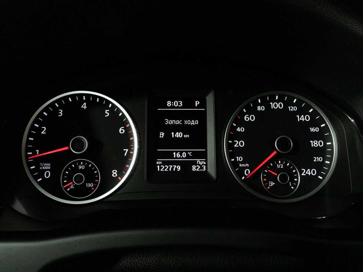 Б/У Фольксваген Тигуан 2015 года. Фото: #11