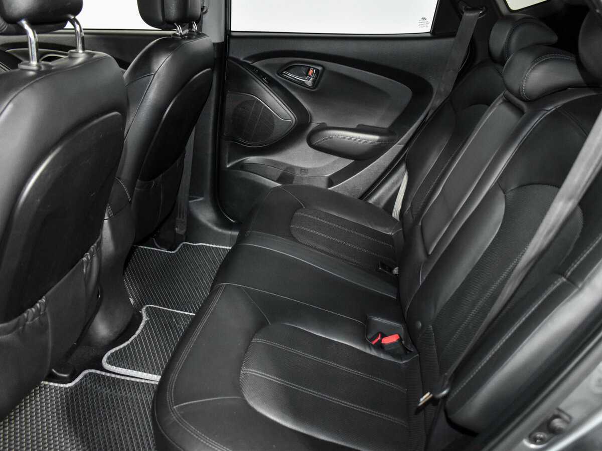 Б/У Хендай ай-икс35 2013 года. Фото: #10