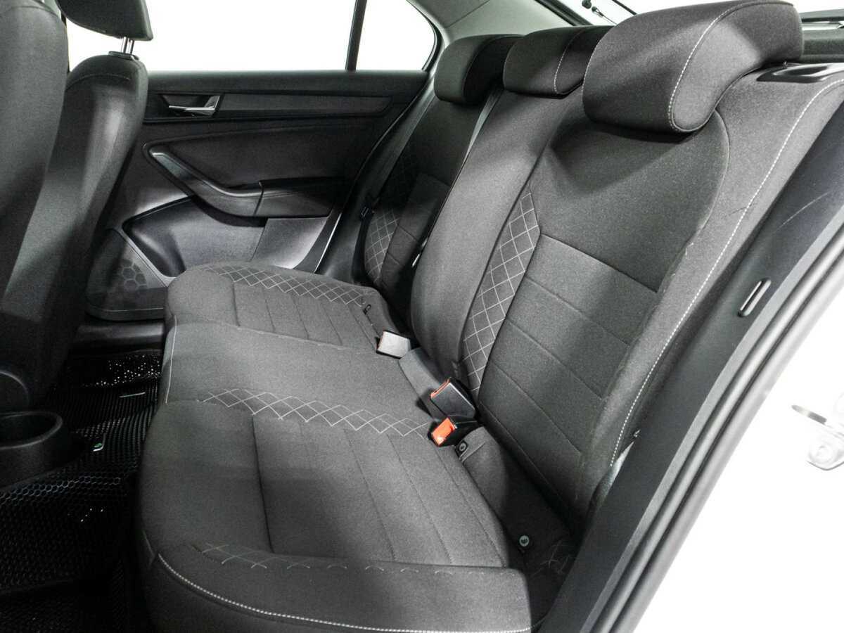 Б/У Шкода Рапид 2021 года. Фото: #9