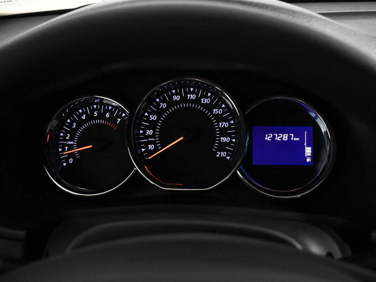 Б/У Рено Сандеро 2018 года. Фото: #17