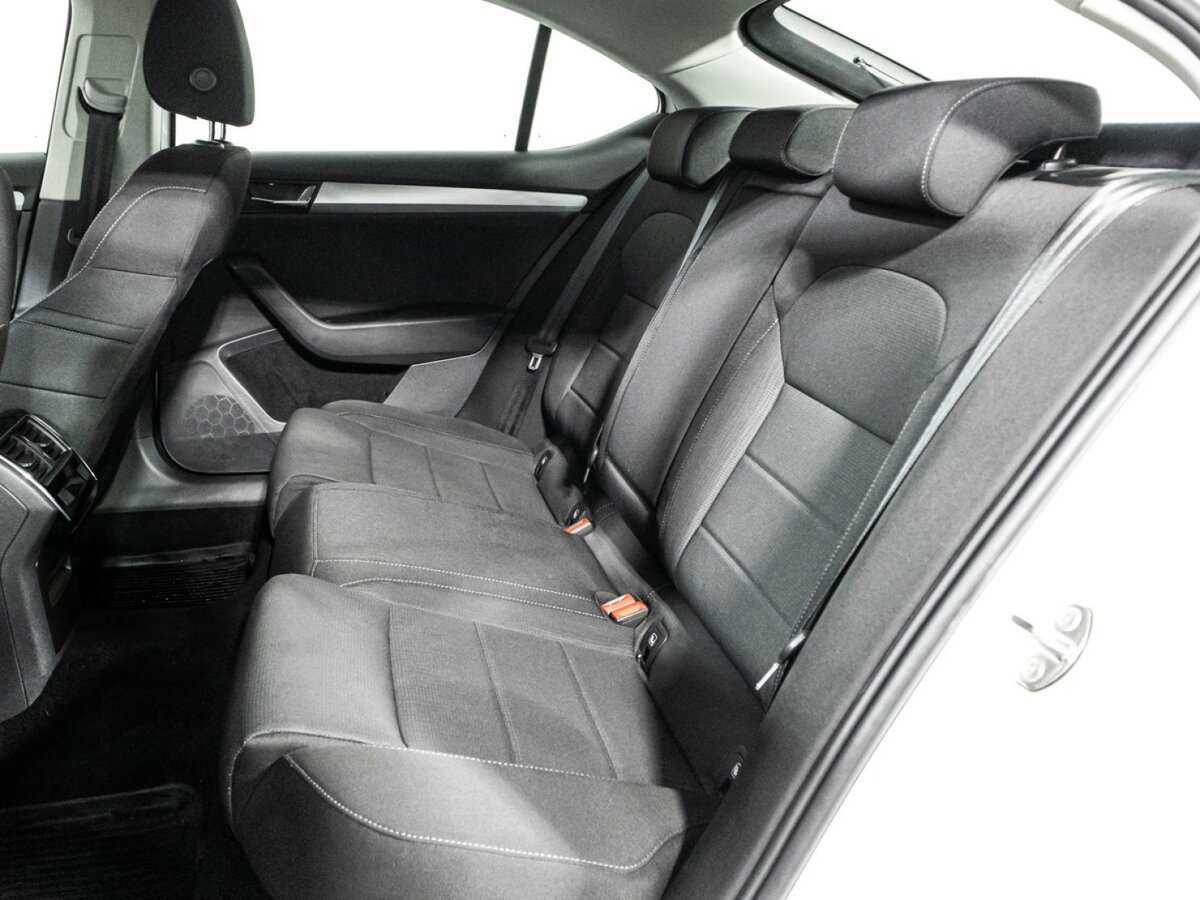 Б/У Шкода Суперб 2016 года. Фото: #8