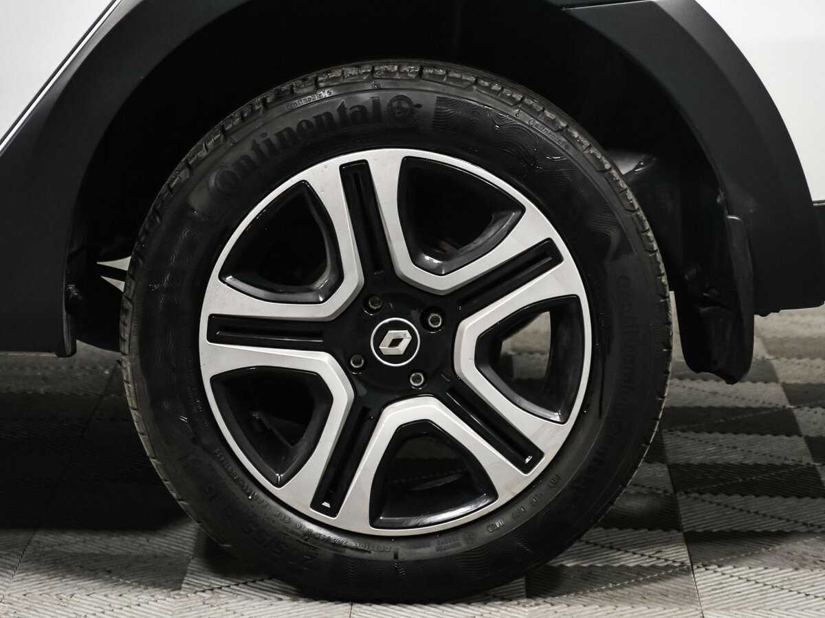 Б/У Рено Логан 2022 года. Фото: #15