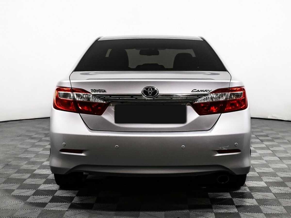 Б/У Тойота Камри 2014 года. Фото: #5