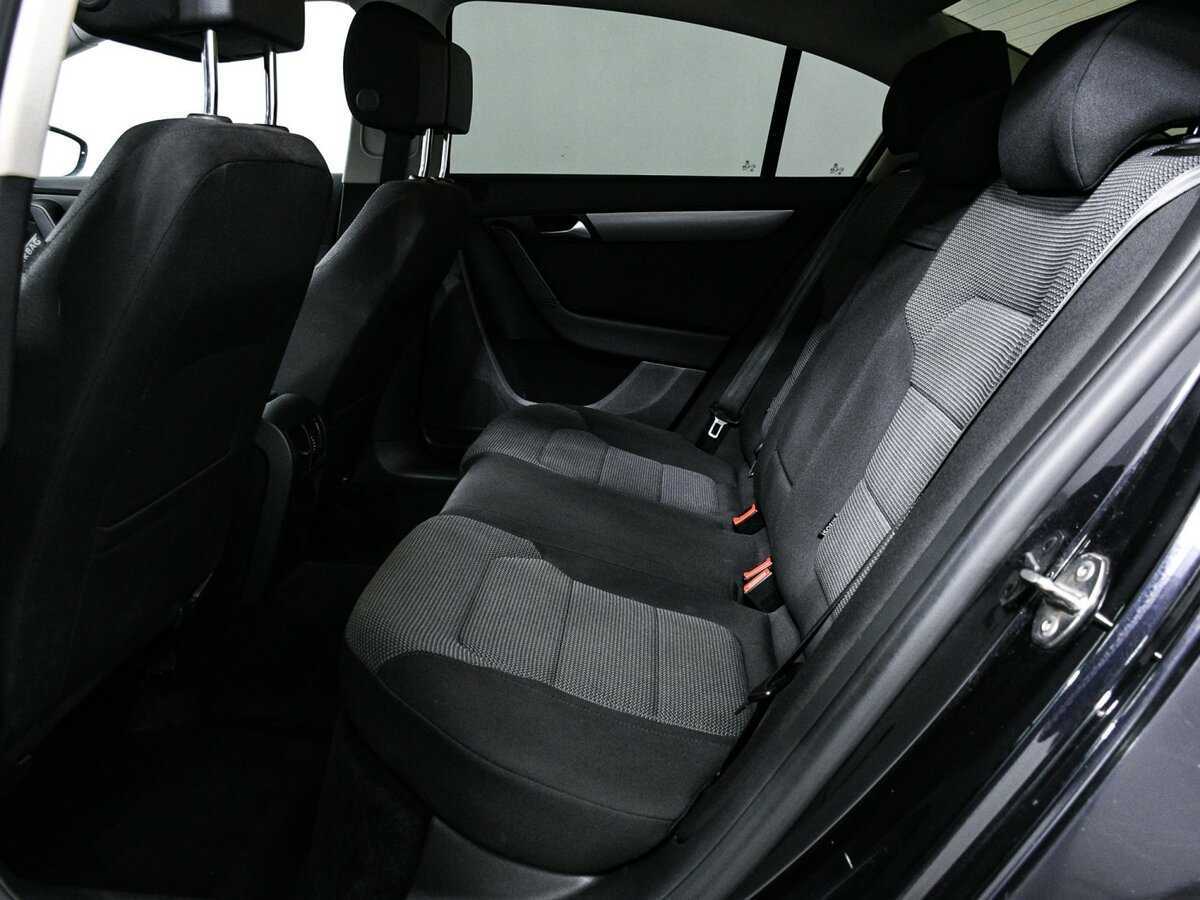 Б/У Фольксваген Пассат 2013 года. Фото: #11