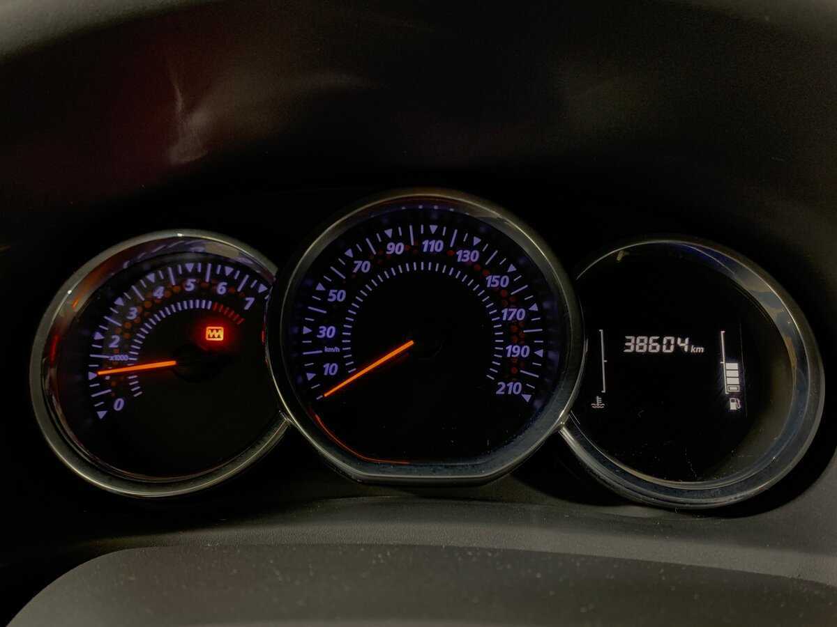 Б/У Рено Сандеро 2022 года. Фото: #14