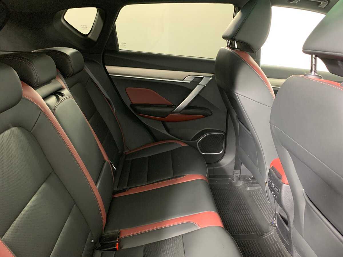 Б/У Джили Кулрэй 2021 года. Фото: #16