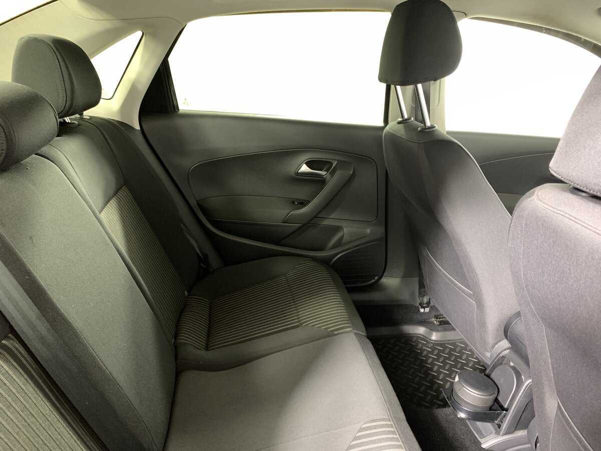 Б/У Фольксваген Поло 2013 года. Фото: #16