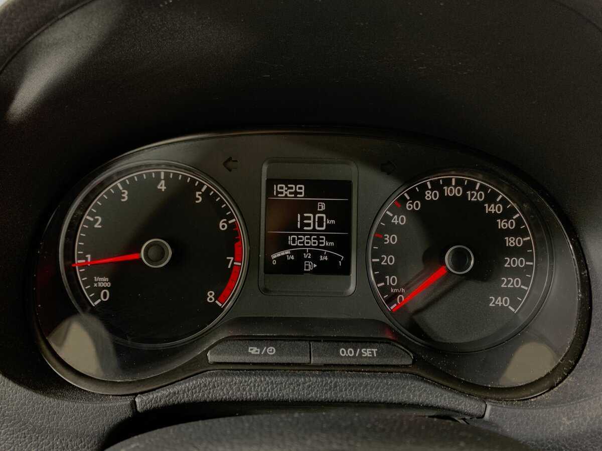 Б/У Фольксваген Поло 2016 года. Фото: #11