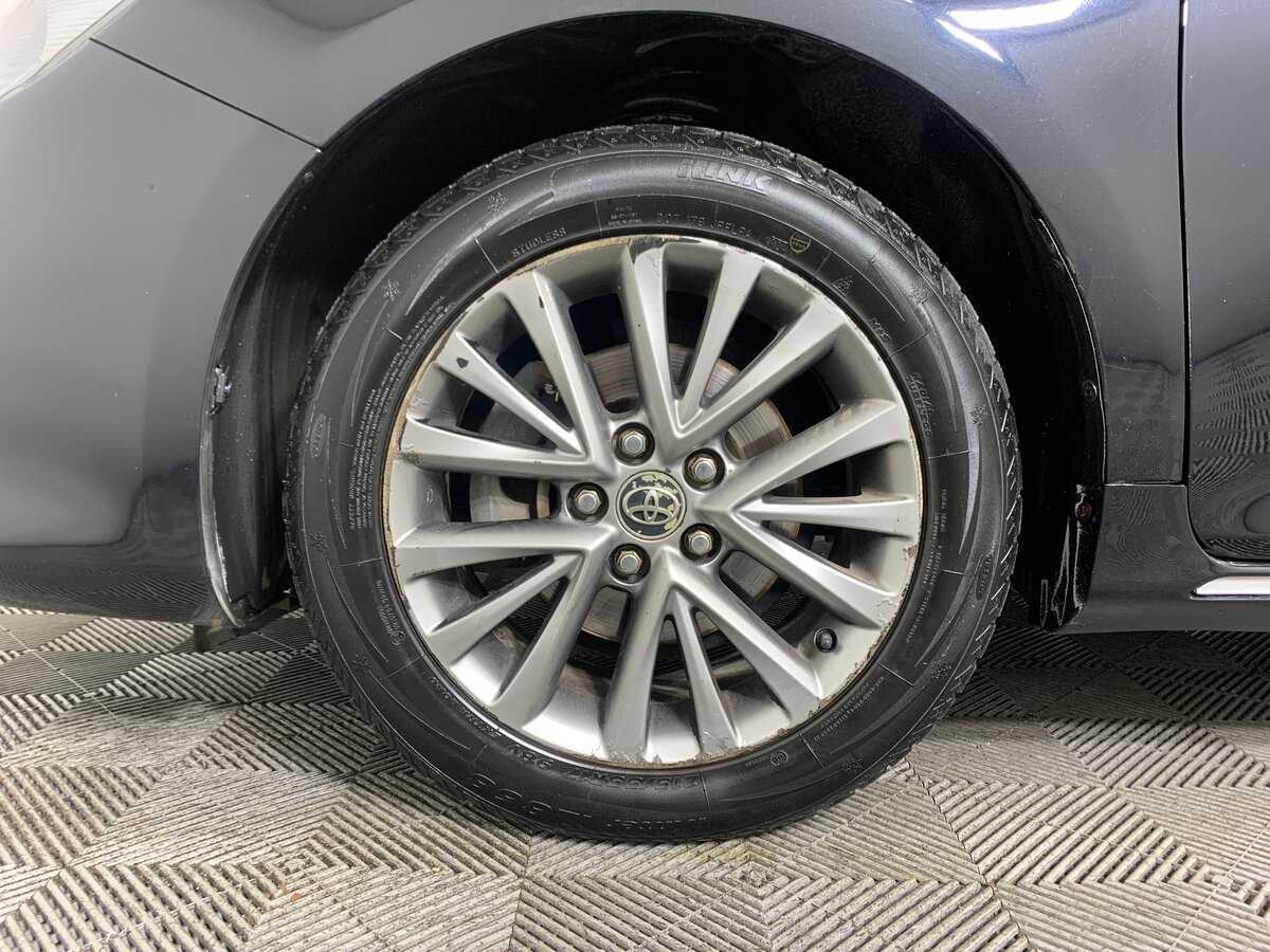 Б/У Тойота Камри 2016 года. Фото: #8