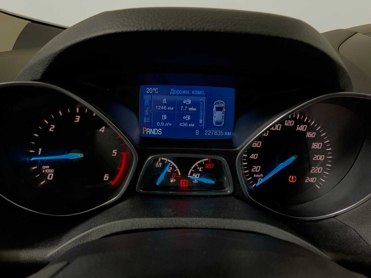 Б/У Форд Куга 2014 года. Фото: #13