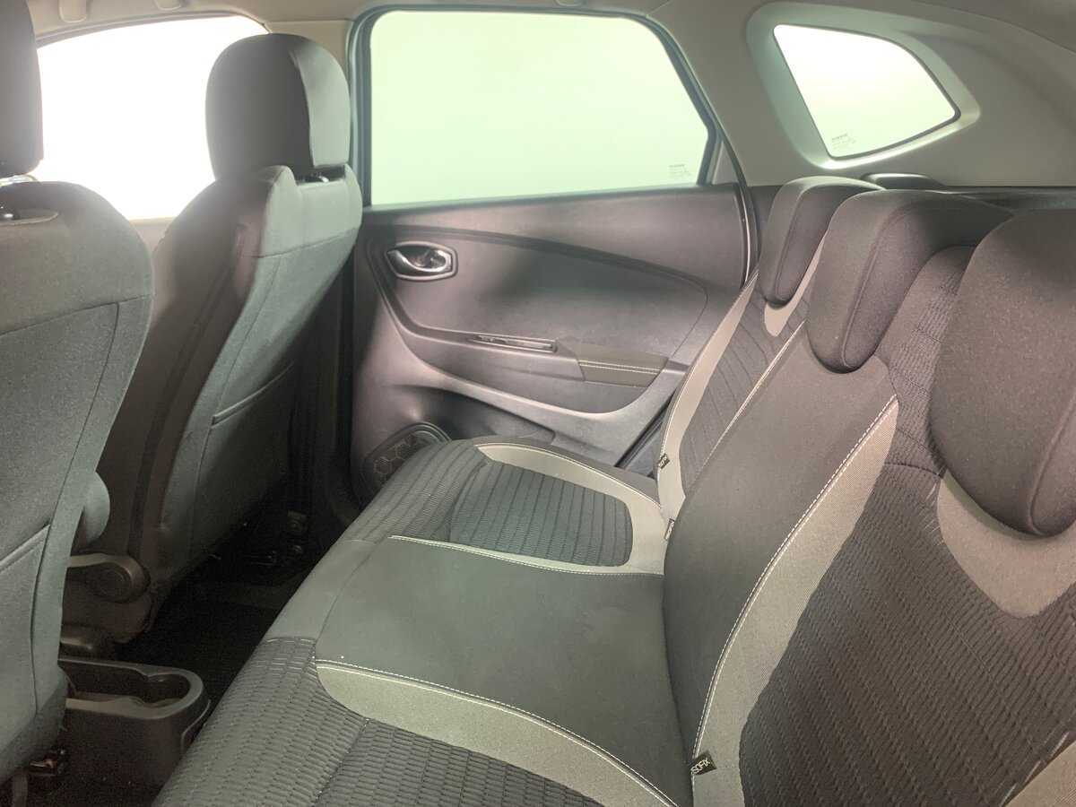 Б/У Рено Каптюр 2019 года. Фото: #18