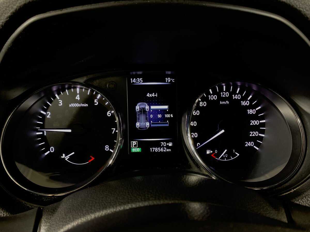 Б/У Ниссан Икс-Трейл 2018 года. Фото: #14