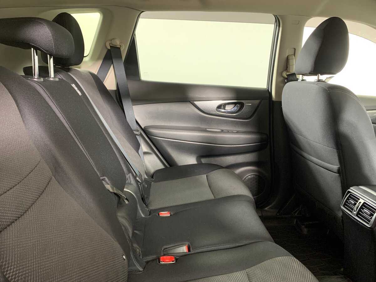 Б/У Ниссан Икс-Трейл 2018 года. Фото: #17