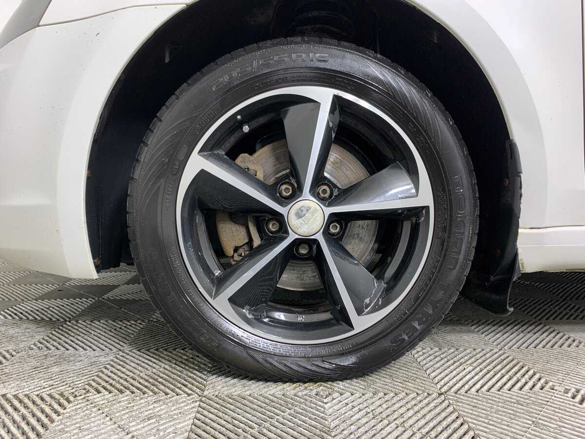 Б/У Шкода Октавия 2015 года. Фото: #8