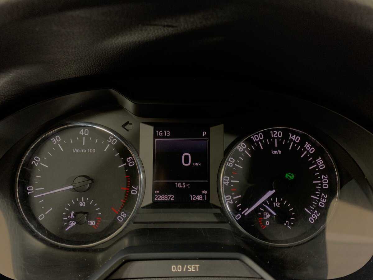 Б/У Шкода Октавия 2015 года. Фото: #14