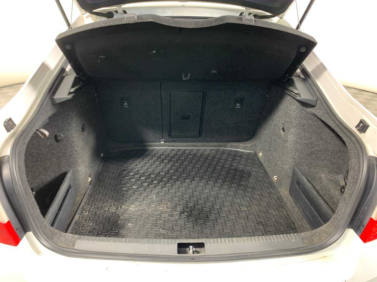 Б/У Шкода Октавия 2015 года. Фото: #19