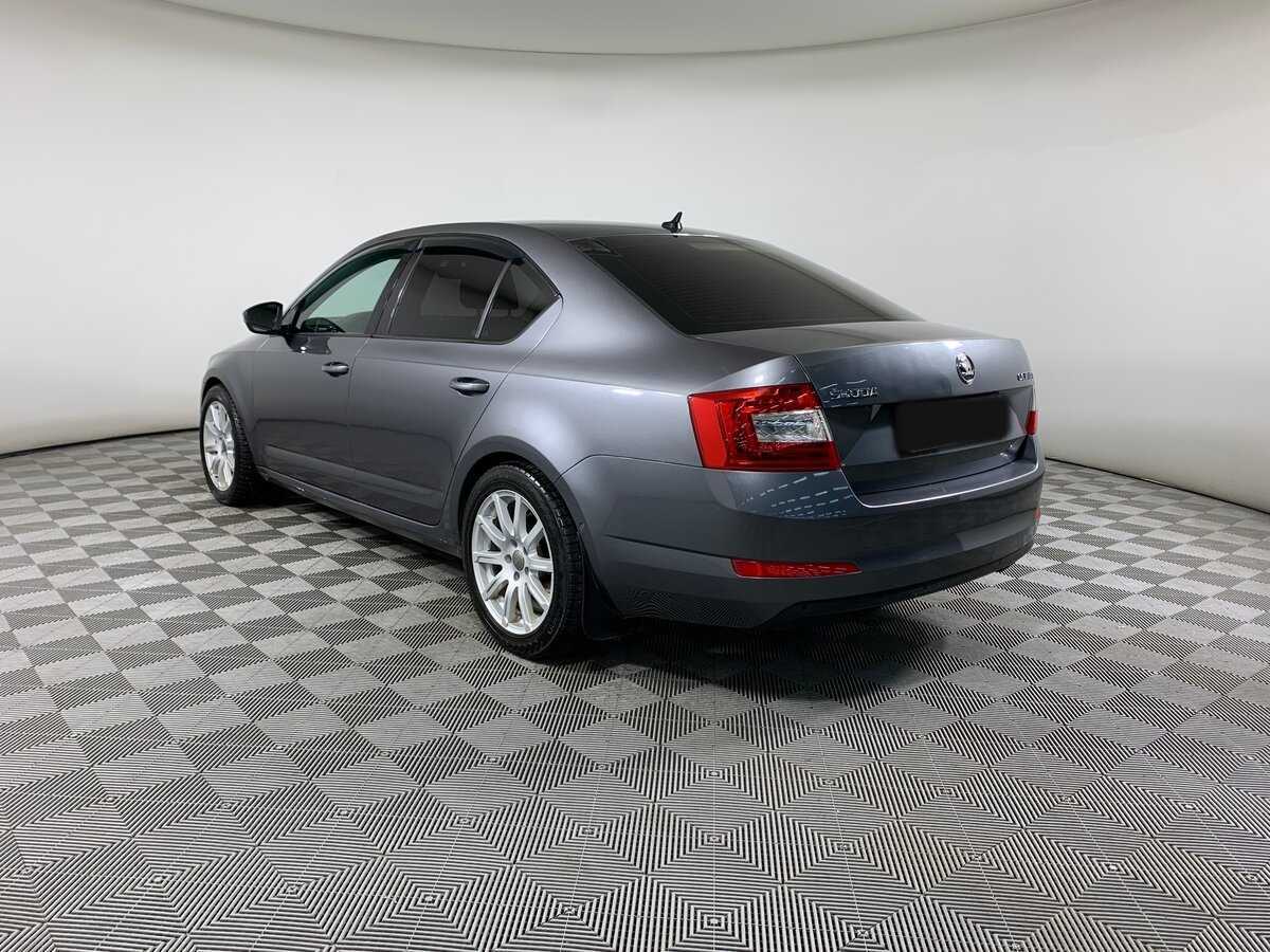 Б/У Шкода Октавия 2017 года. Фото: #6