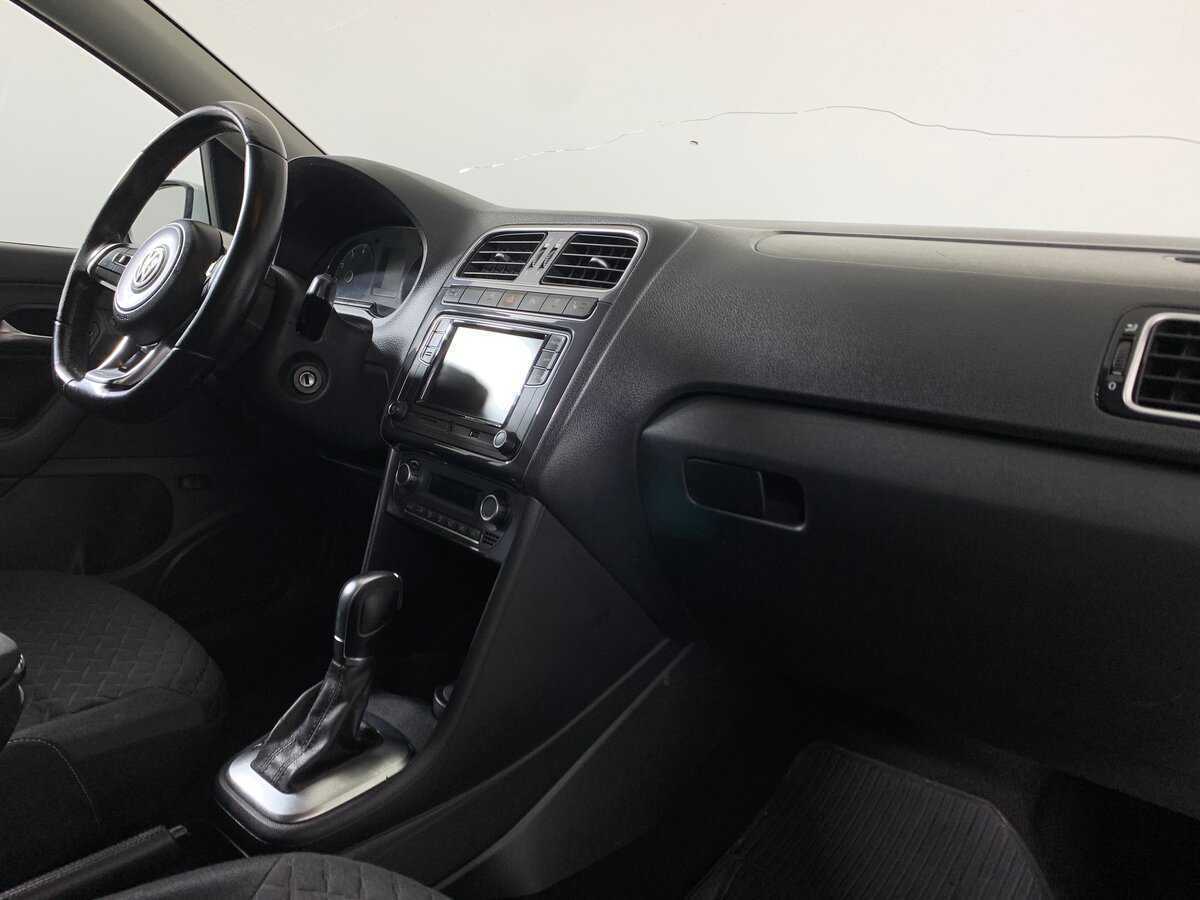 Б/У Фольксваген Поло 2018 года. Фото: #13