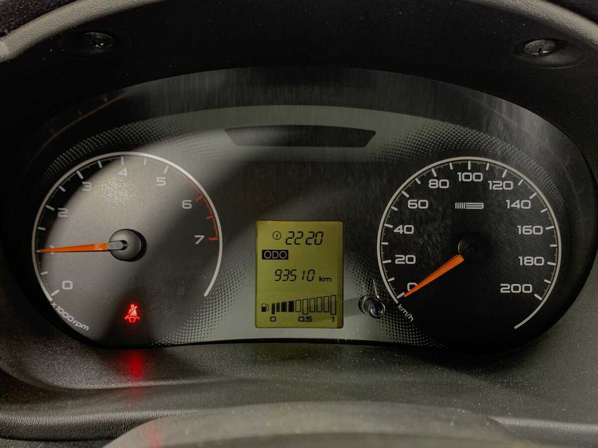 Б/У Лада (ВАЗ) Гранта 2013 года. Фото: #14