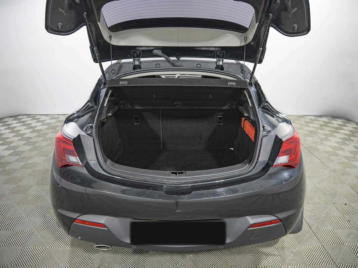 Б/У Опель Астра 2012 года. Фото: #14