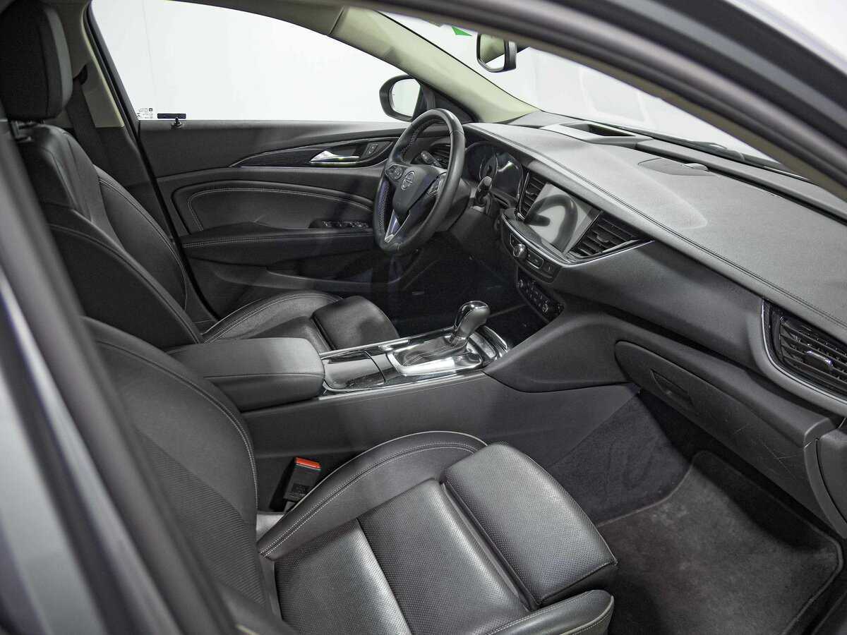 Б/У Опель Инсигния 2018 года. Фото: #17