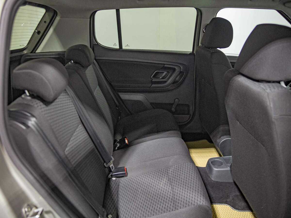 Б/У Шкода Фабия 2013 года. Фото: #11