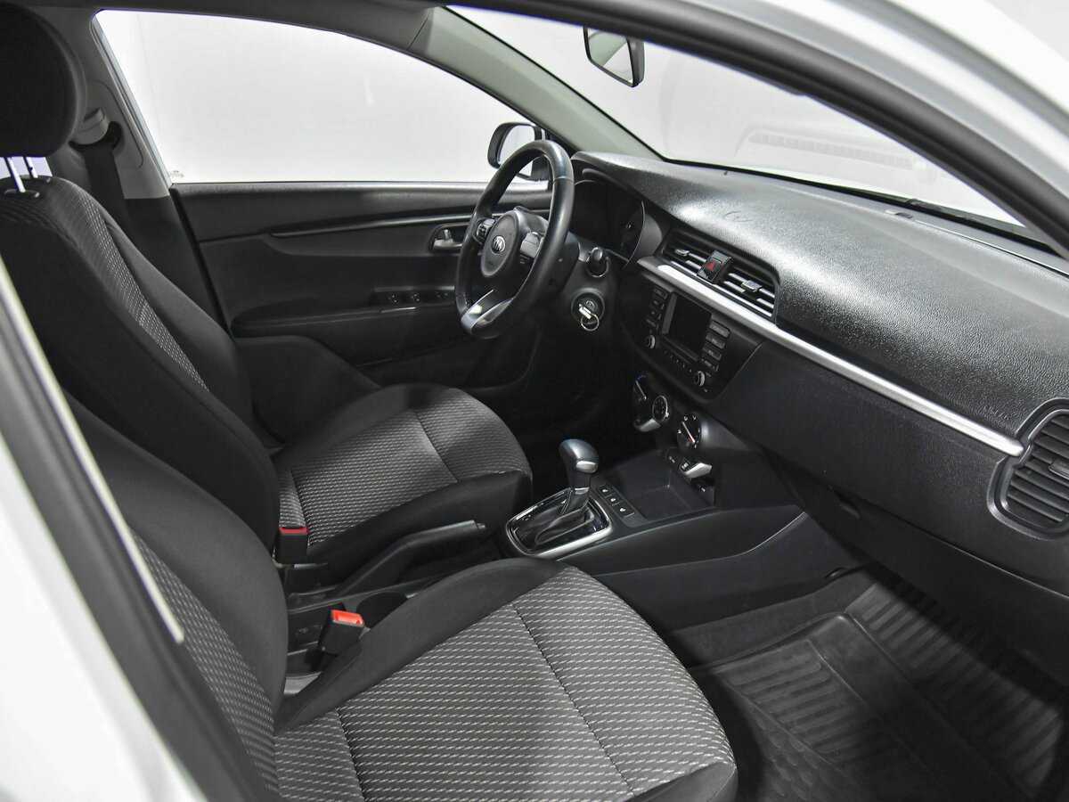 Б/У Киа Рио 2018 года. Фото: #14