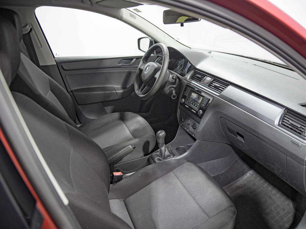 Б/У Шкода Рапид 2016 года. Фото: #12