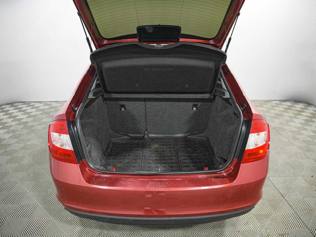 Б/У Шкода Рапид 2016 года. Фото: #13