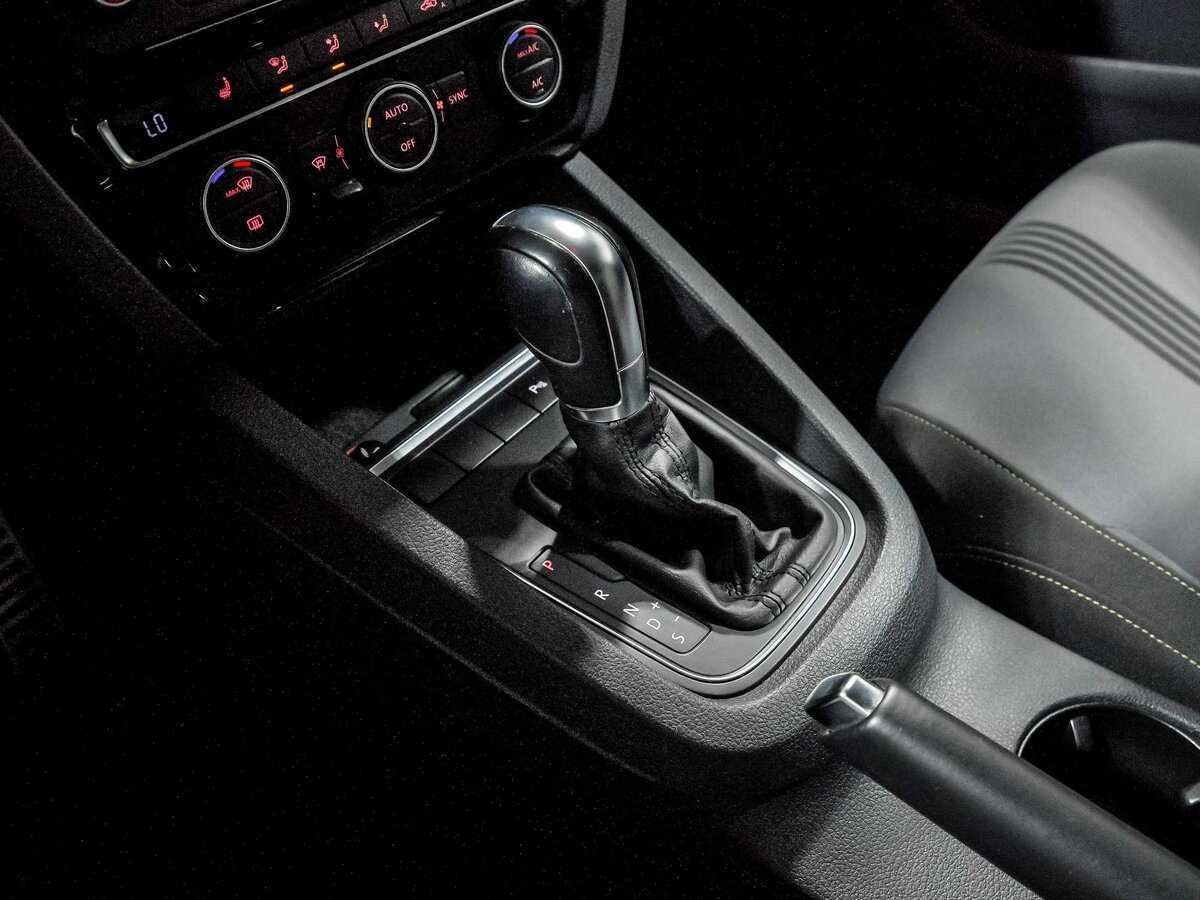 Б/У Фольксваген Джетта 2016 года. Фото: #10