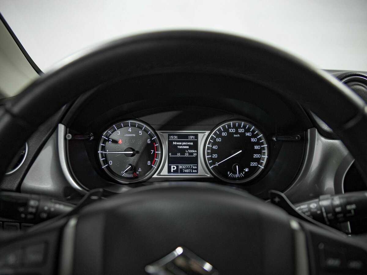 Б/У Сузуки Витара 2017 года. Фото: #6