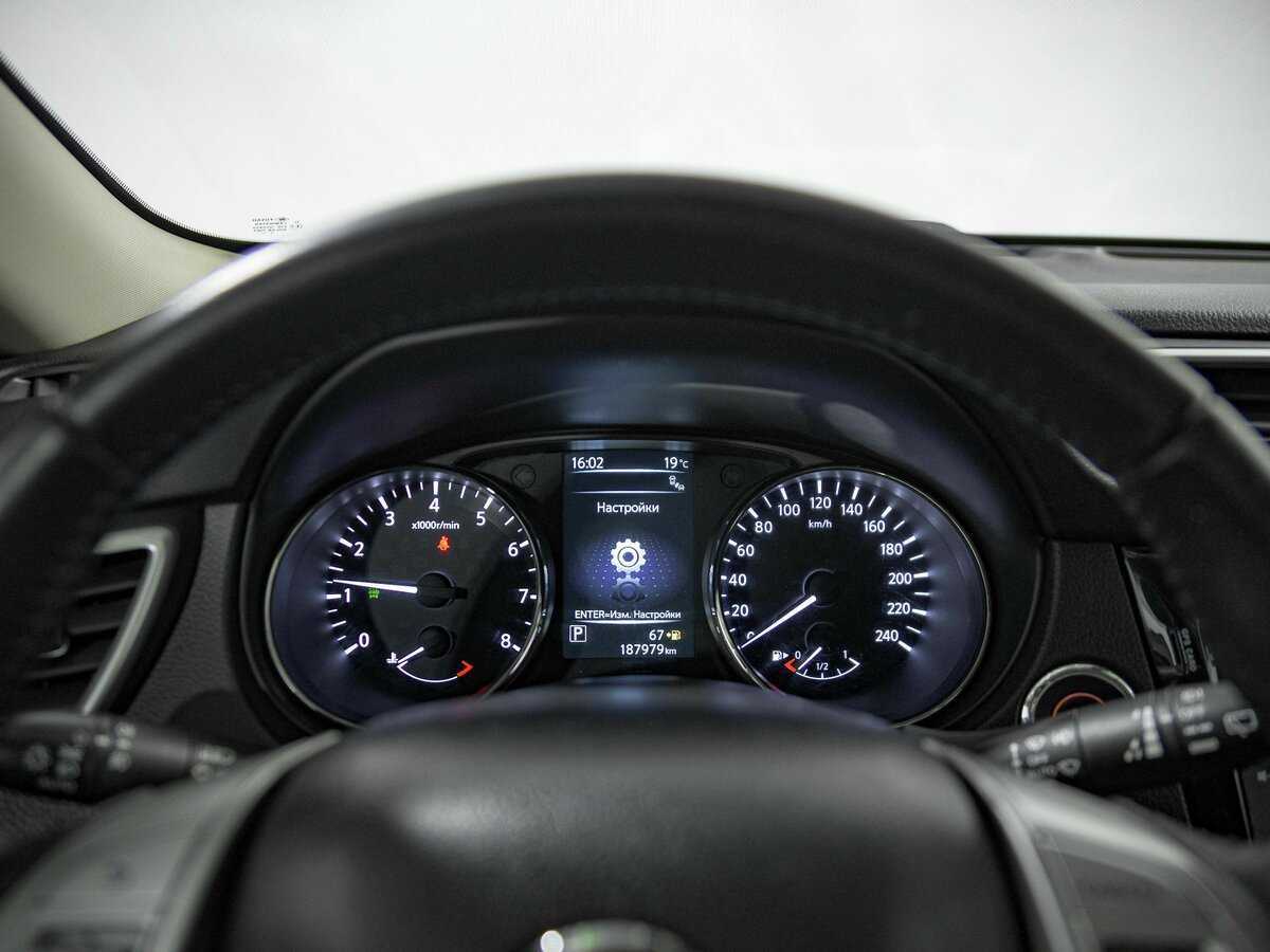 Б/У Ниссан Икс-Трейл 2016 года. Фото: #6