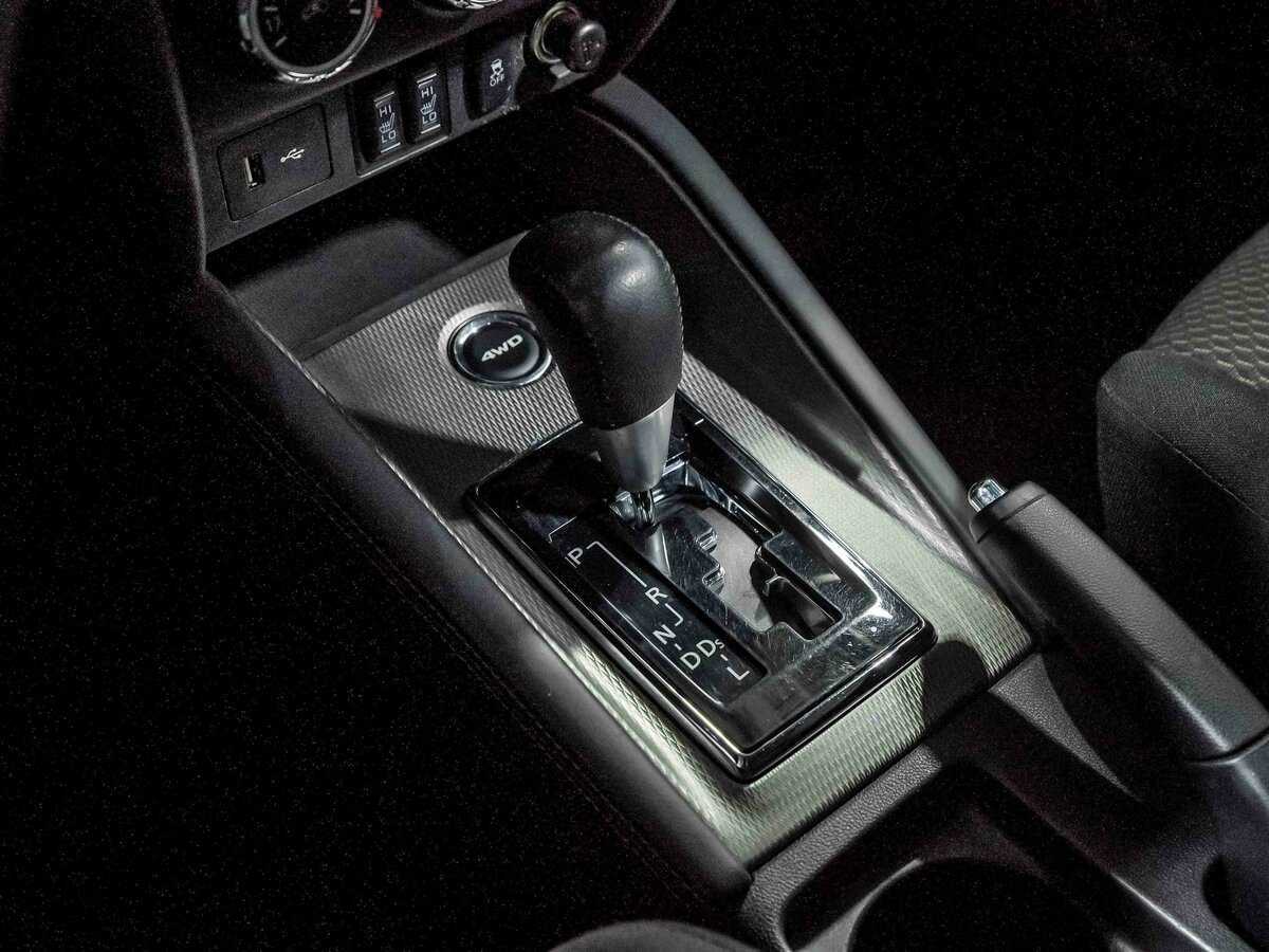 Б/У Митсубиши АС-Икс 2018 года. Фото: #10