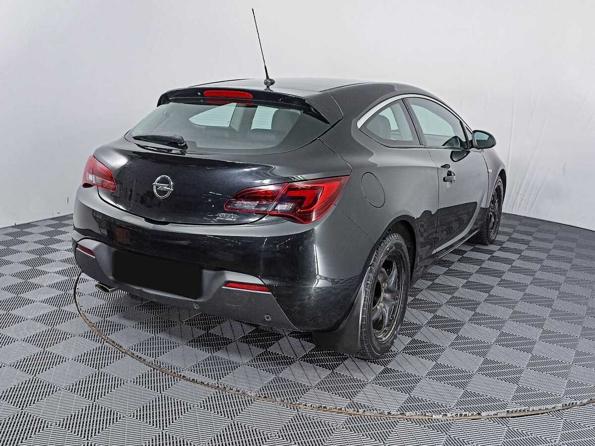 Б/У Опель Астра 2014 года. Фото: #4