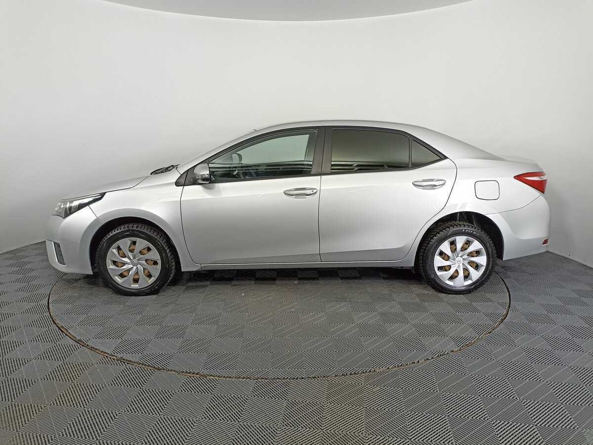 Б/У Тойота Королла 2016 года. Фото: #7