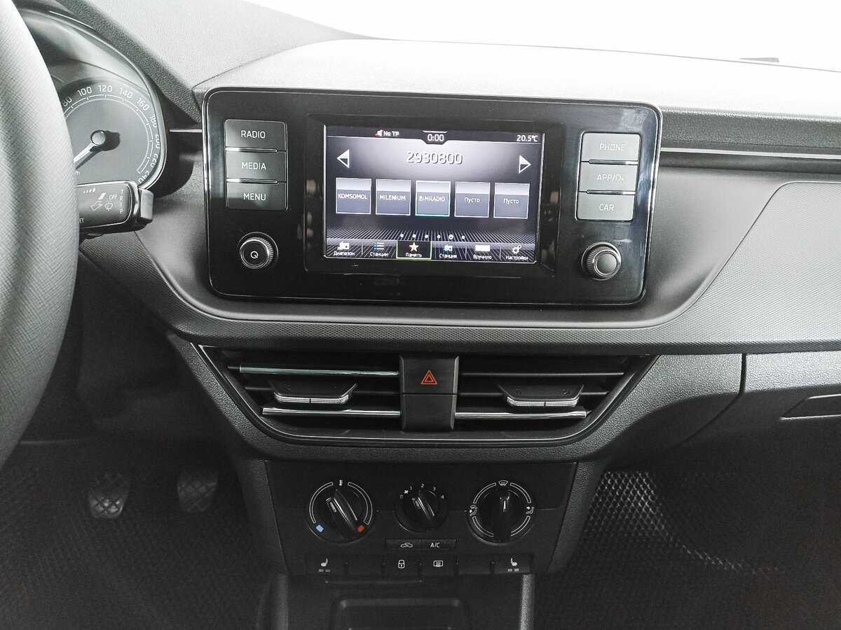 Б/У Шкода Рапид 2021 года. Фото: #11