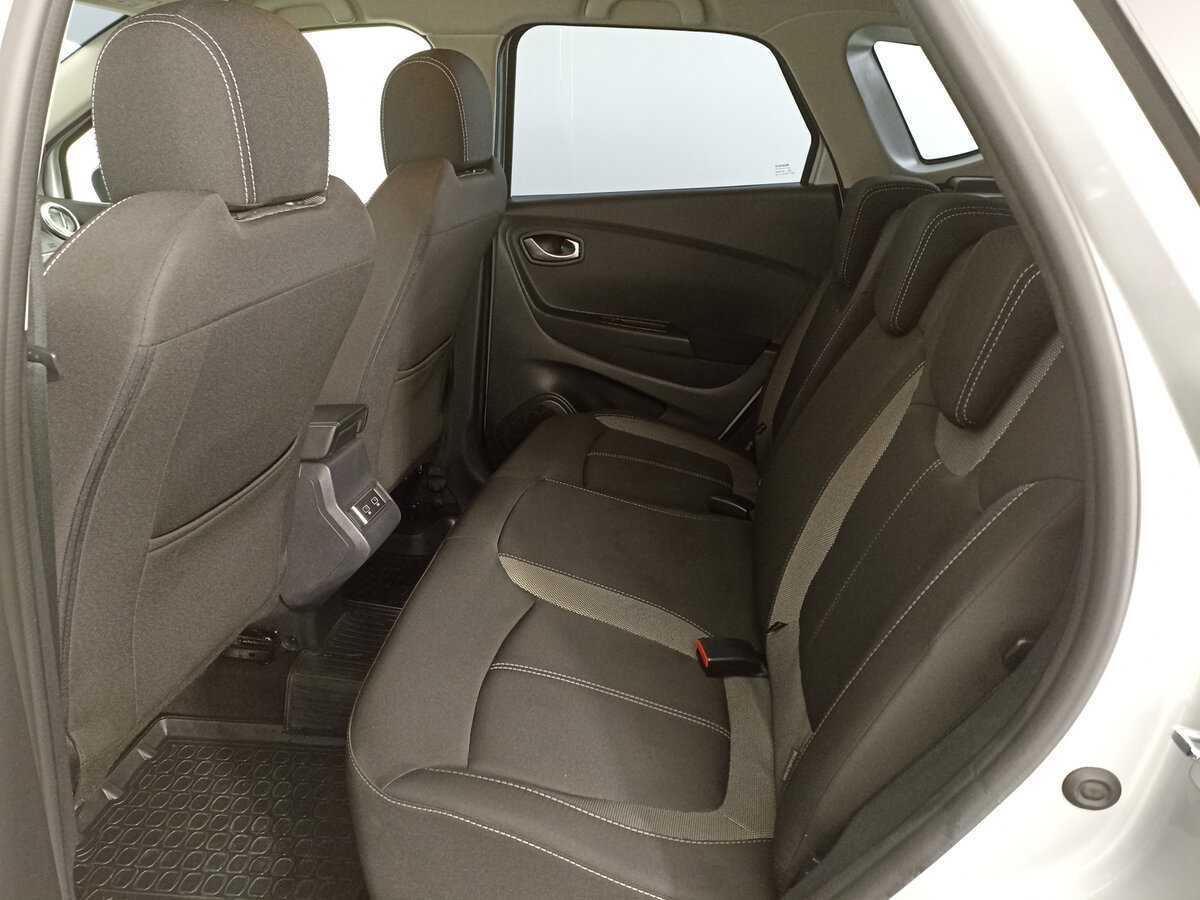 Б/У Рено Каптюр 2021 года. Фото: #11